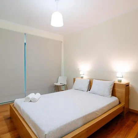 Amazing 3 Bedroom Апартаменты