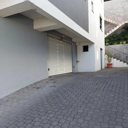 Amazing 3 Bedroom Appartement *
