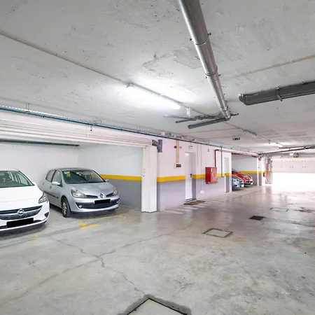 Appartement Amazing 3 Bedroom *