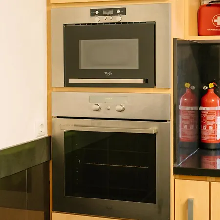 Amazing 3 Bedroom Appartement *