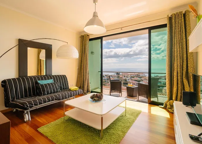 Amazing 3 Bedroom 公寓 *